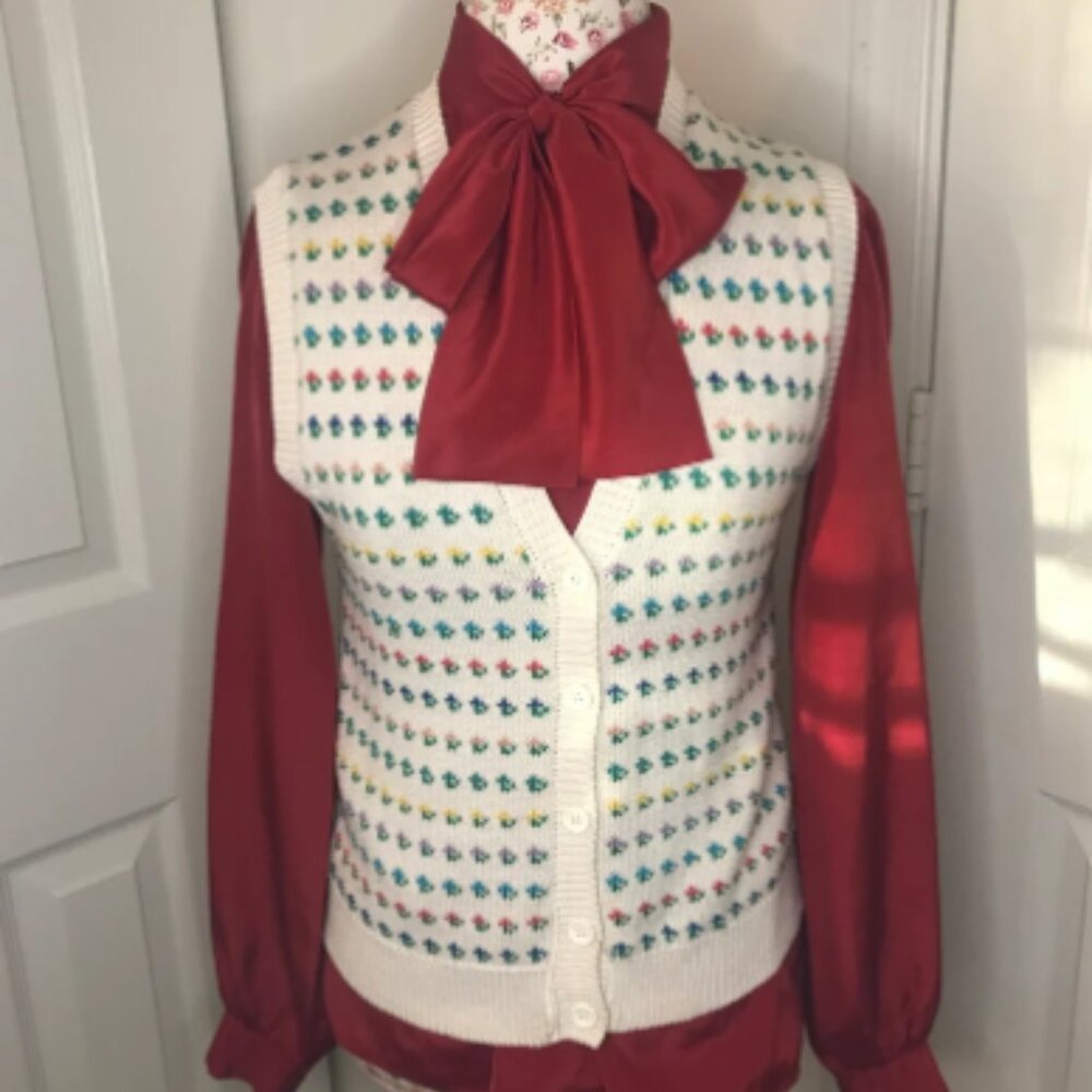 1980's Preppy Nerd Floral Knit Vest with Tulips